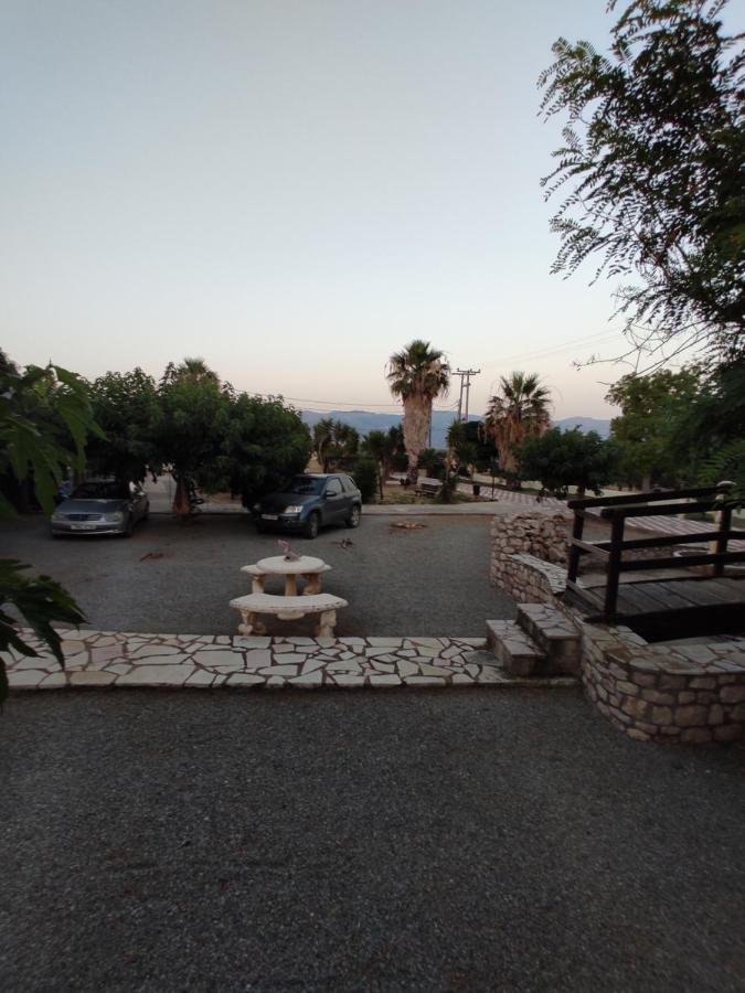 Hotel Takis Agios Georgios  Dış mekan fotoğraf